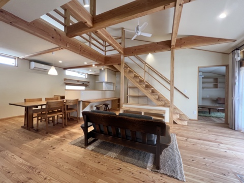 薪ストーブのあるこだわりの平屋