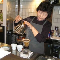 取締役会長　川原陸子